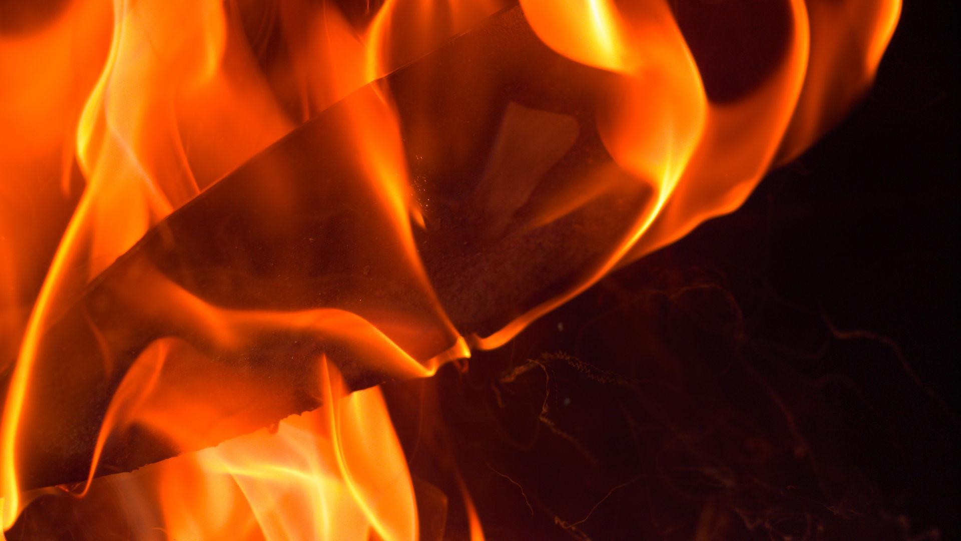 Flamme-Wärmebehandlung von Metallen