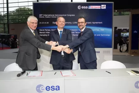 Vertragsunterzeichnung