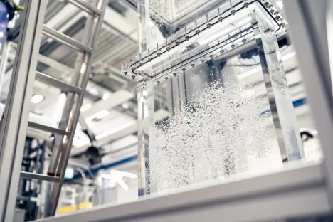 Erforscht: Die Größe der Sauerstoff-Blasen spielt eine wichtige Rolle für die optimale Belüftung. So lautet eines der Ergebnisse aus dem HZDR-Labor