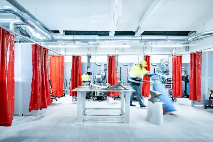 Schweißkurse, Anwendungstechnik, Gasversorgung: Das SchweisserCampus-Portfolio im Video