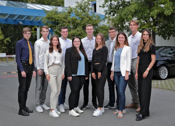 9 junge Menschen haben sich dazu entschieden, bei Air Liquide in Deutschland eine Ausbildung zu beginnen. 