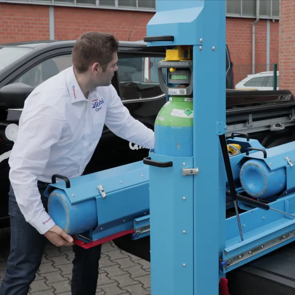 Qlixbi-Fuhrpark wächst: Taxi Nummer 6 fährt ab sofort in Mannheim