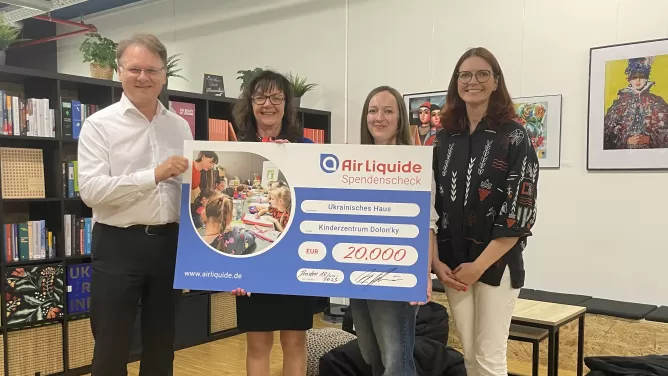 Air Liquide unterstützt Ukrainisches Haus – 20.000 Euro für Kinderzentrum in Dresden