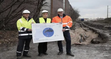 Mona Neubaur weiht Wasserstoff-Pipeline von Air Liquide zum Stahlwerk von thyssenkrupp in Duisburg ein